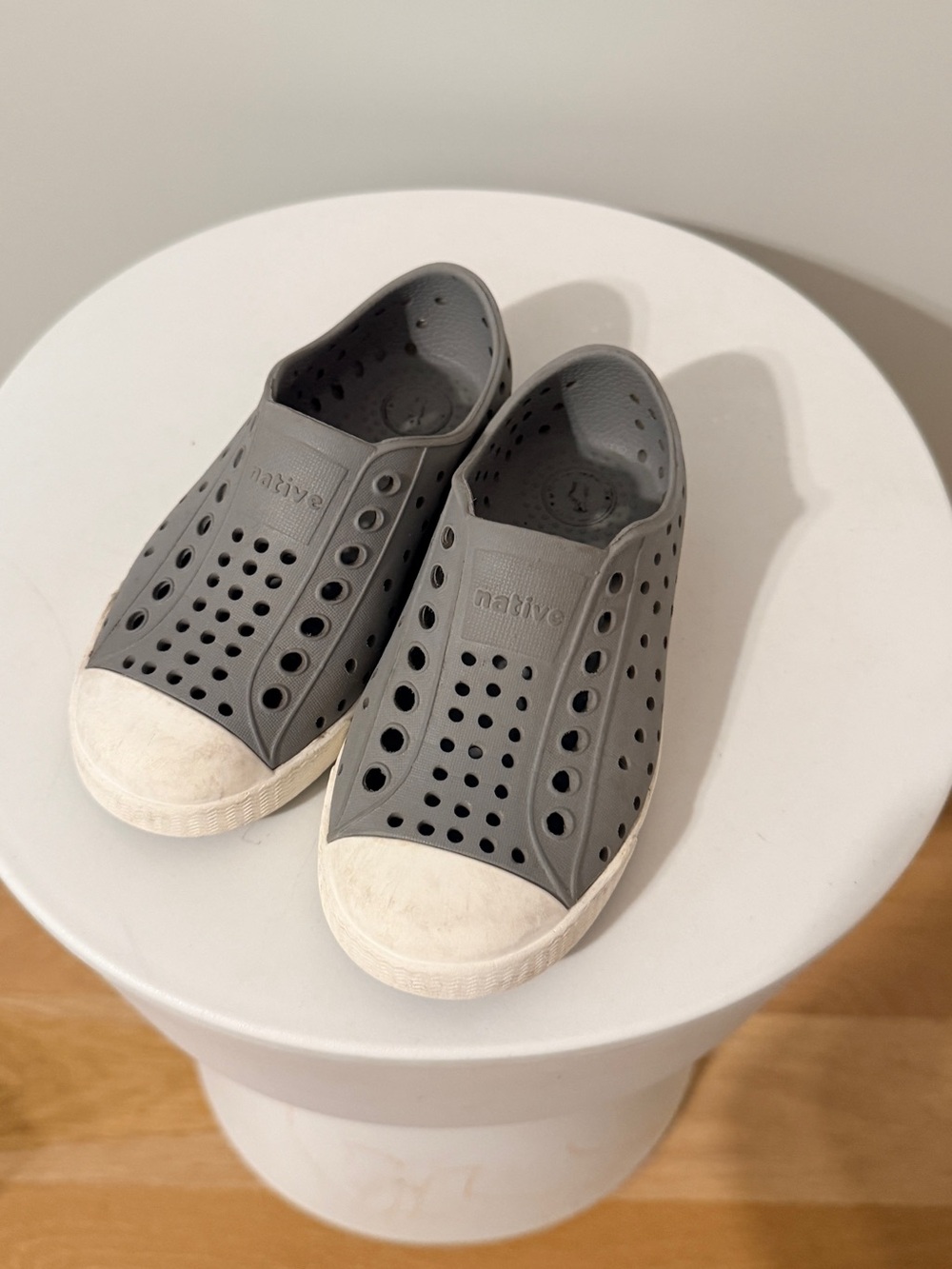 Native Kids Slip-On Water Shoes in Gray with White Toe